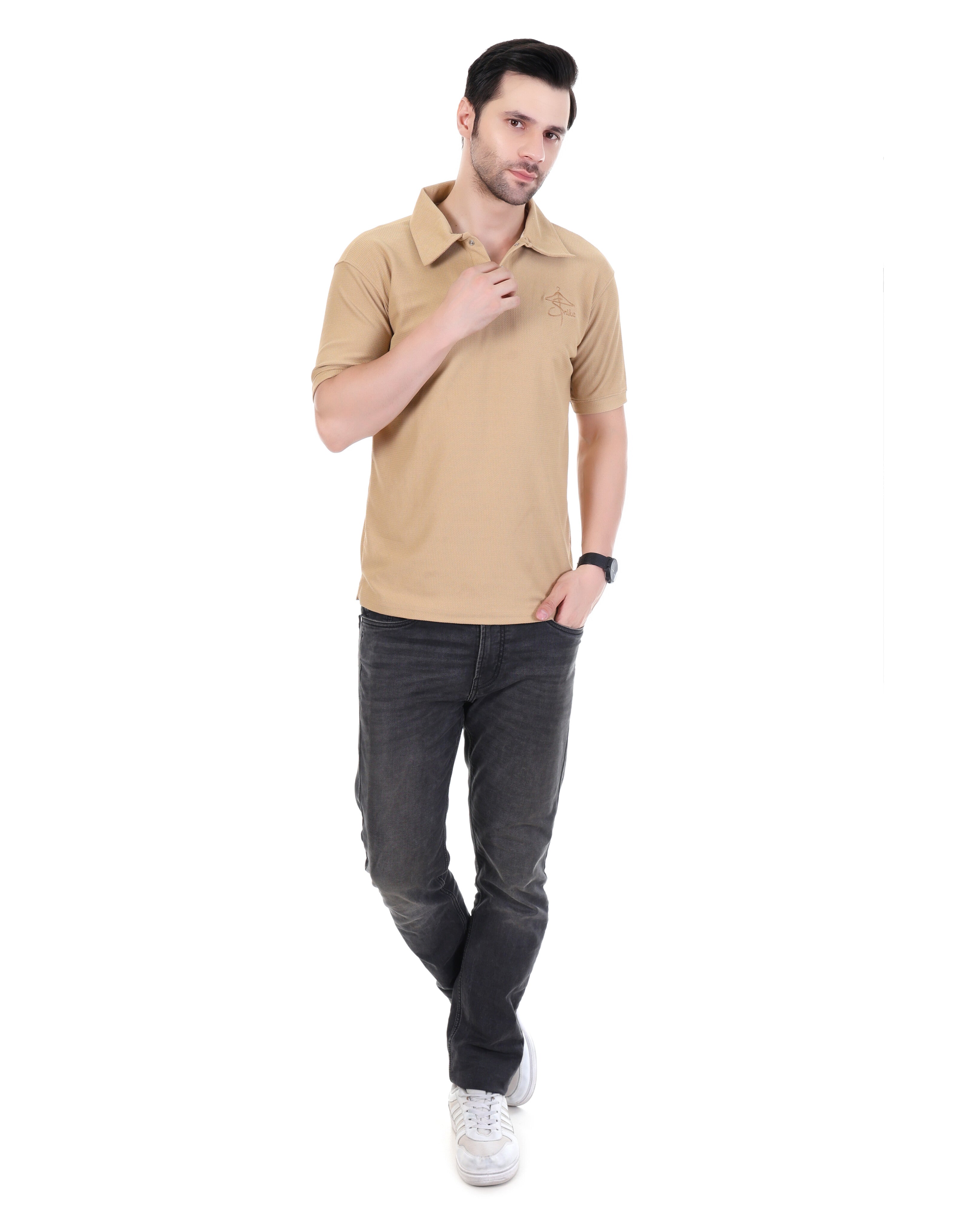 Men's Beige Textured Polo T-Shirt – Classic Collar & Half Sleeves